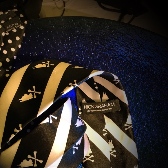 Great Danes!  Dogs ! Crossbones😮 -NickGrahamtie - Picture 2 of 4